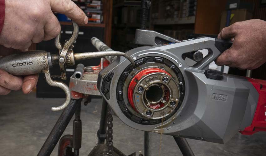 Milwaukee M18 Fuel Cordless Pipe Threader 2874-20