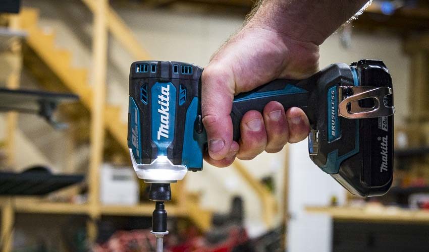 Makita XDT16 combo kit