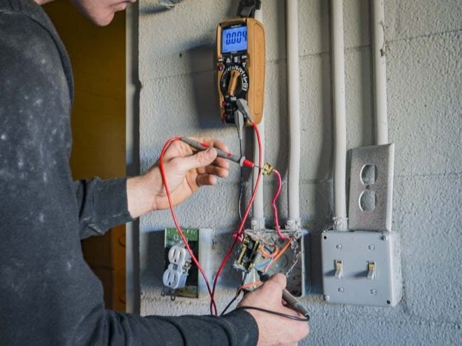 Southwire TechnicianPro Bluetooth Multimeter