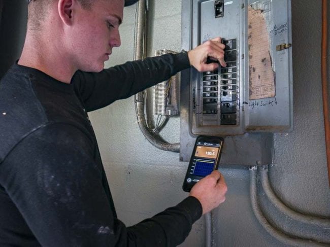 Southwire TechnicianPro Bluetooth Multimeter