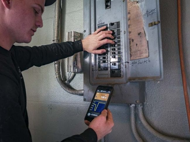 Southwire TechnicianPro Bluetooth Multimeter