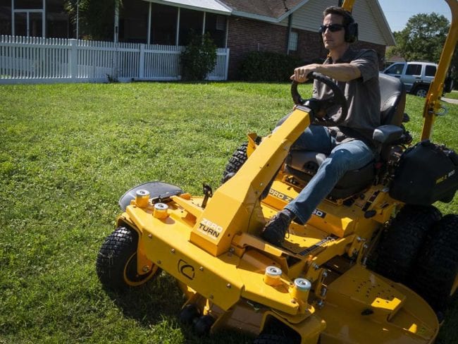 Cub Cadet Pro Z 972 SD hill