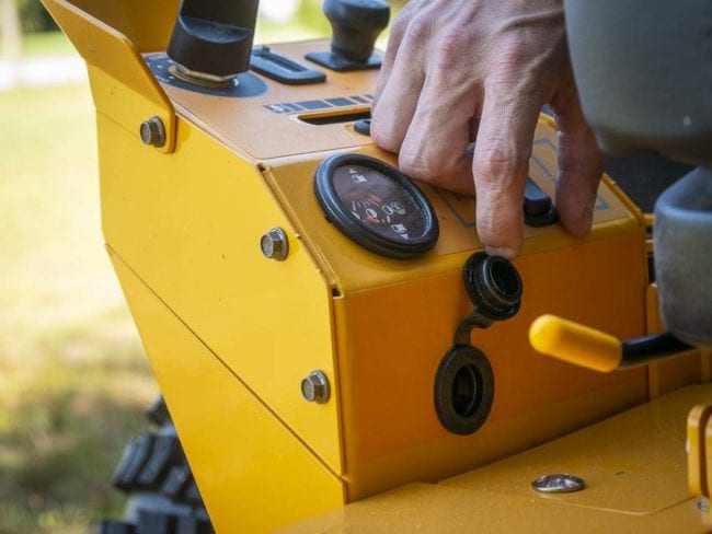 Cub Cadet Pro zero turn 12V DC