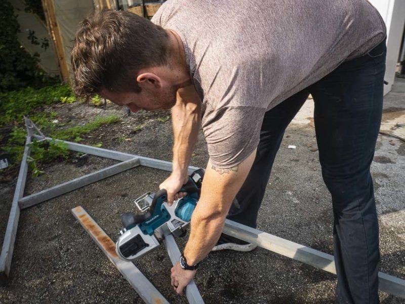 Makita XBP03Z band saw cut