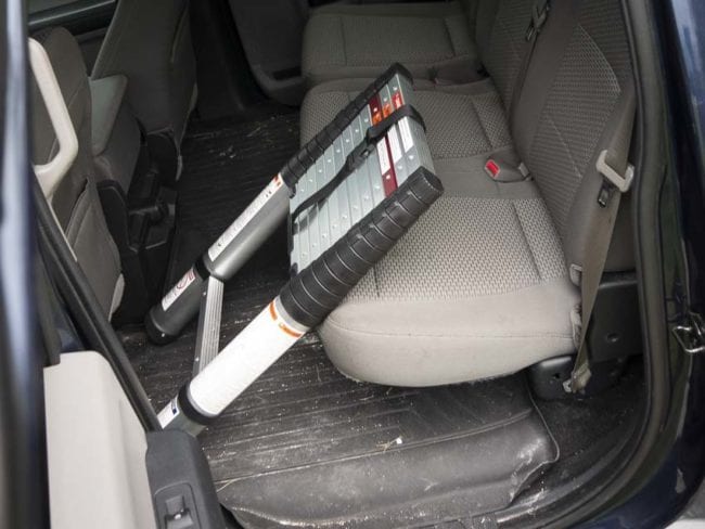 Lionladder telescopic ladder vehicle