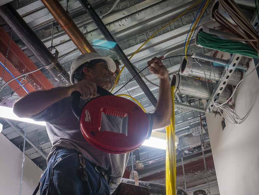 Milwaukee fish tape feeding line