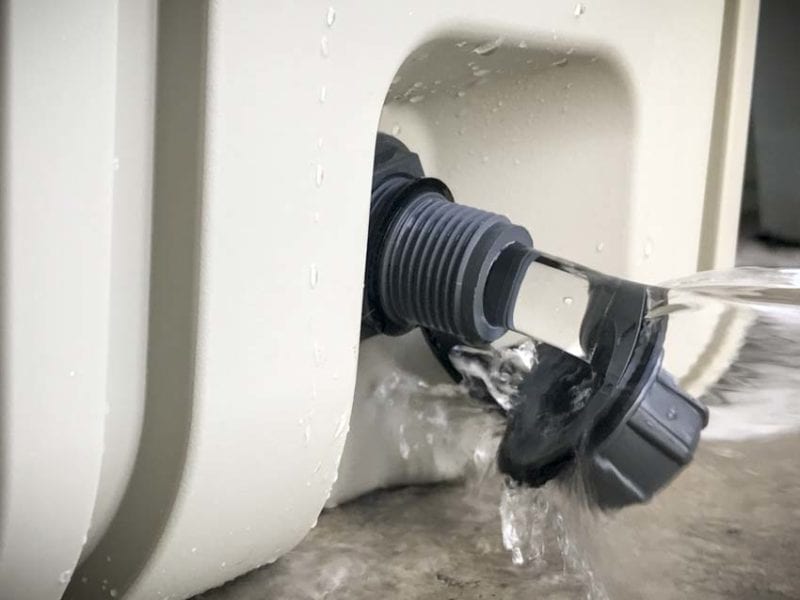 Otterbox Venture 65 Cooler Plug