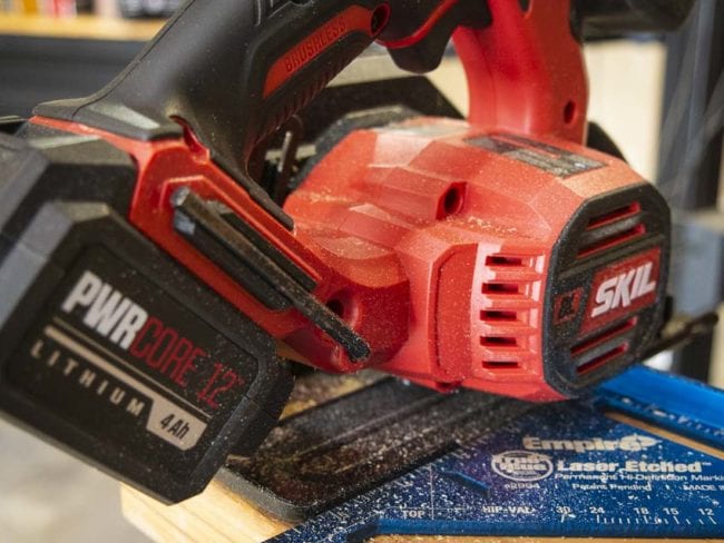 Skil CR541802 onboard tool storage