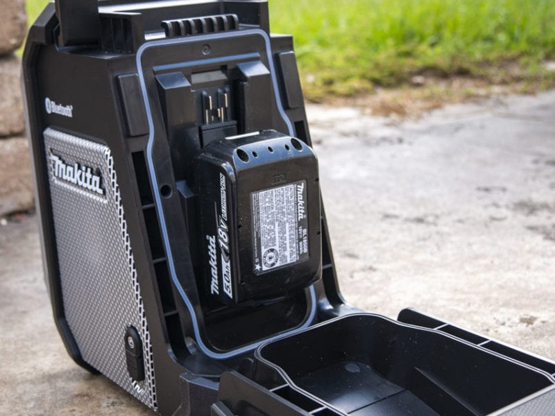 Makita XRM09B Cordless Bluetooth Job Site Radio