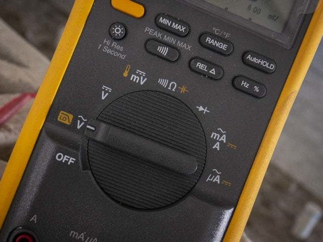 Fluke 87V multimeter controls