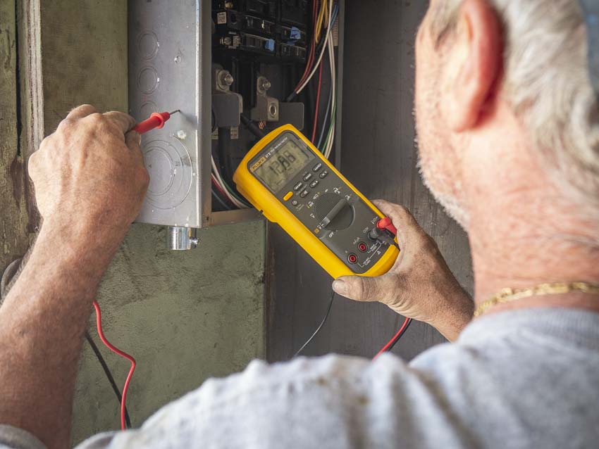 Fluke 87V multimeter