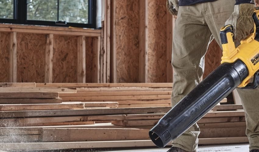 DeWalt DCBL722P1 20V blower