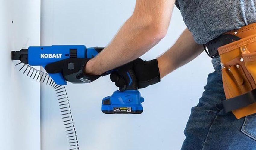 Kobalt 24V Brushless Screwgun and Collated Fastener