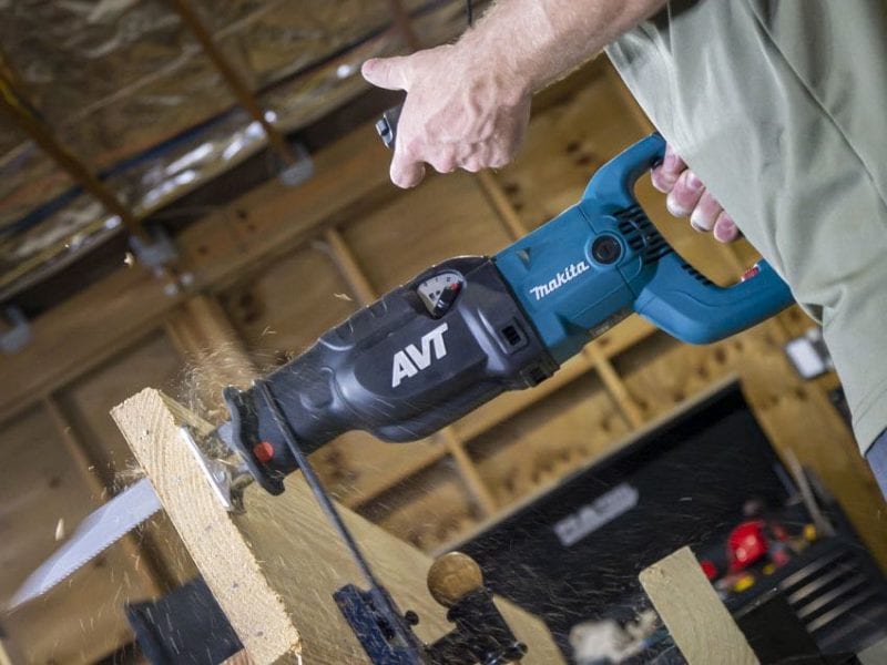 Makita 15-amp recipro saw
