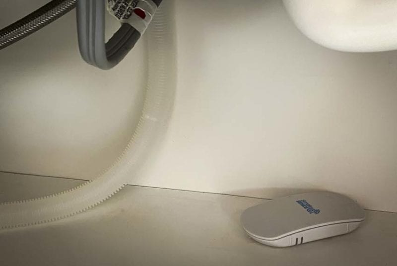 SimpleSENCE leak detector kitchen sink