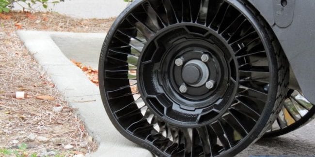 Michelin Tweel Turf curb