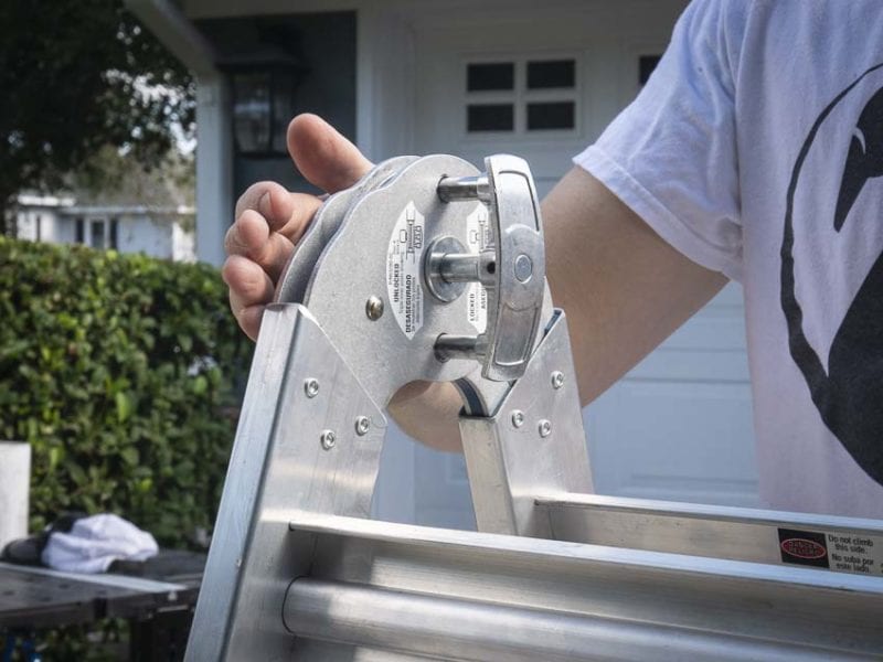 Werner MT-14IAA ladder adjust