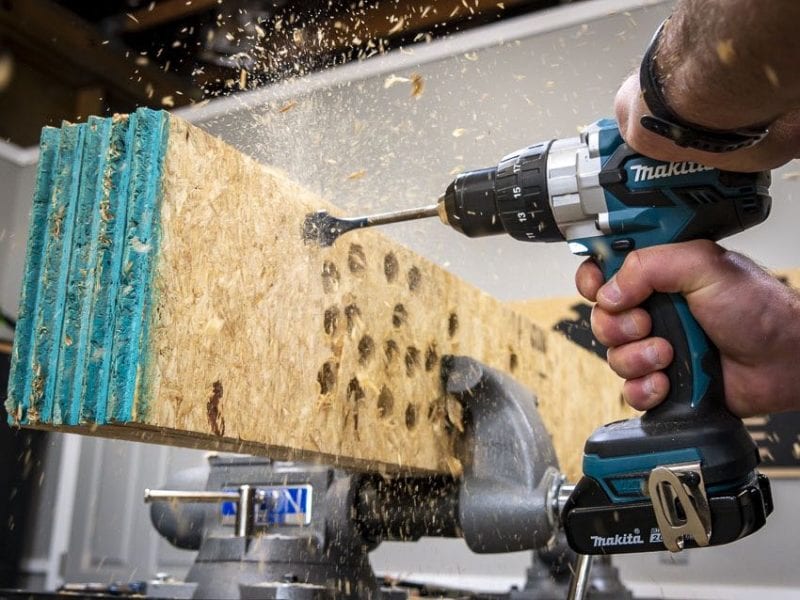 Makita testing speed using Bosch Daredevil spade bits on layered OSB