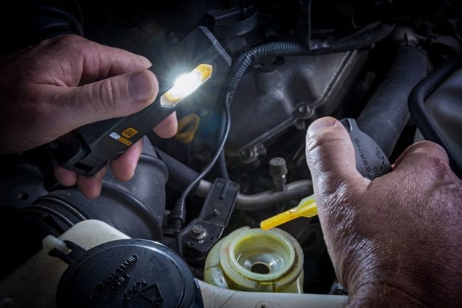 Gearwrench wing light and compact work light