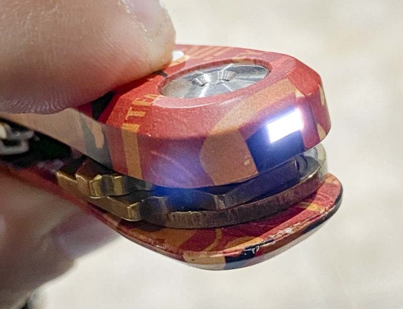 KeySmart Pro key holder LED flashlight