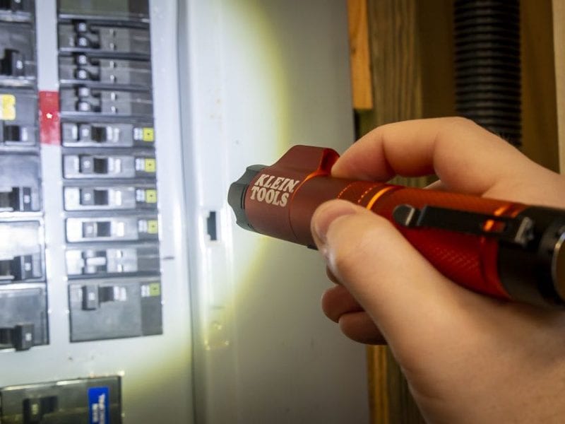 Klein 56040 Rechargeable Flashlight