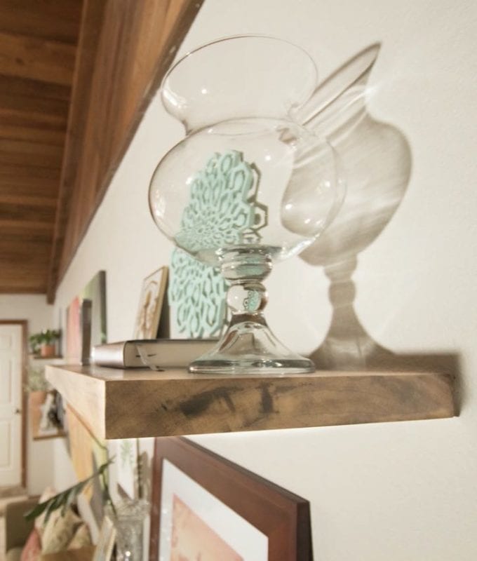 DIY floating shelf off wall