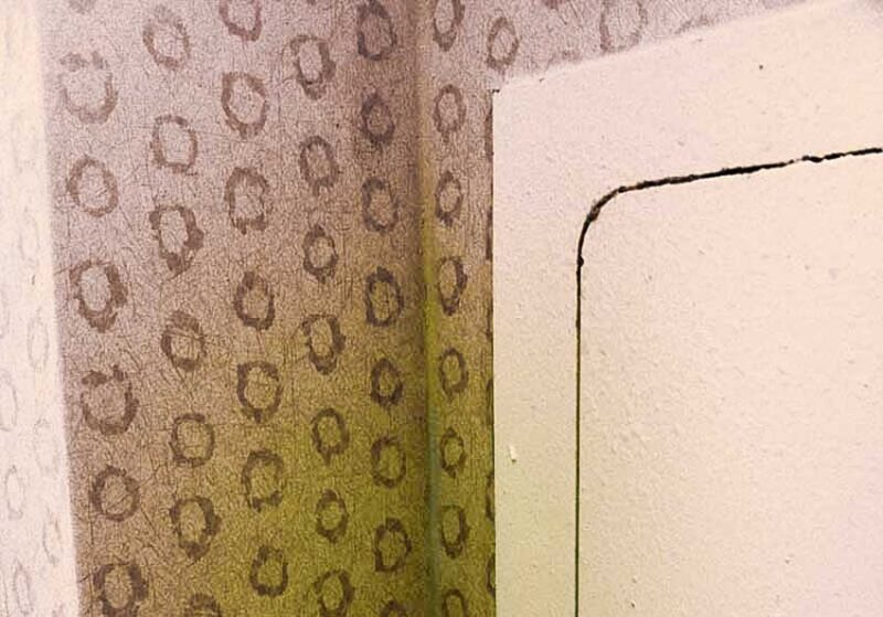 caulking grouting wallpaper