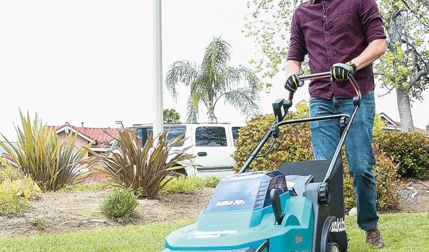 Makita XML05 36V 17-inch Lawnmower