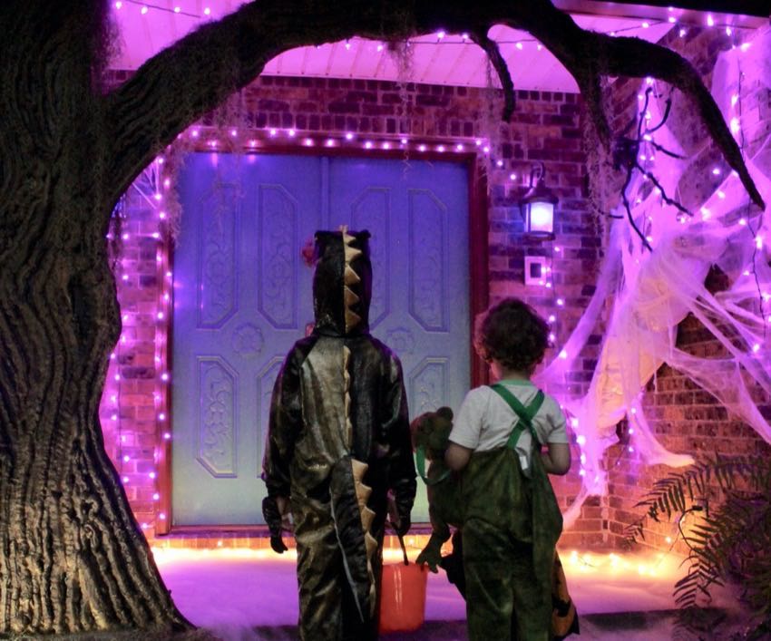spooky halloween tree kids trick treat