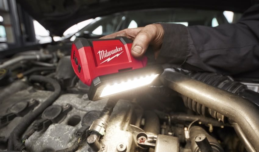 Milwaukee M12 Rover Floodlight