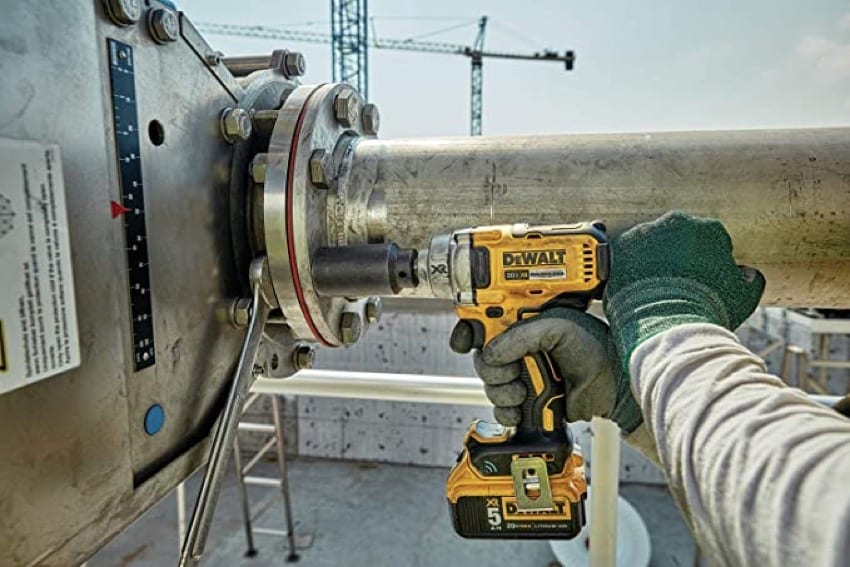 DeWalt DCF896 Mid-Torque Impact Wrench