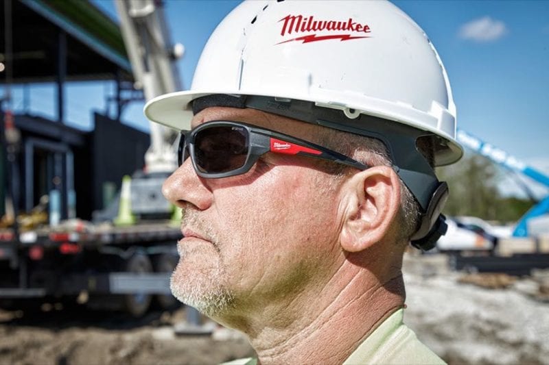 Milwaukee Performance safety glasses