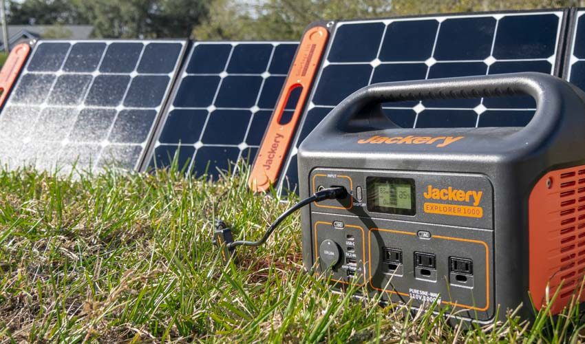 Jackery Explorer 1000 Solar Generator Review 10