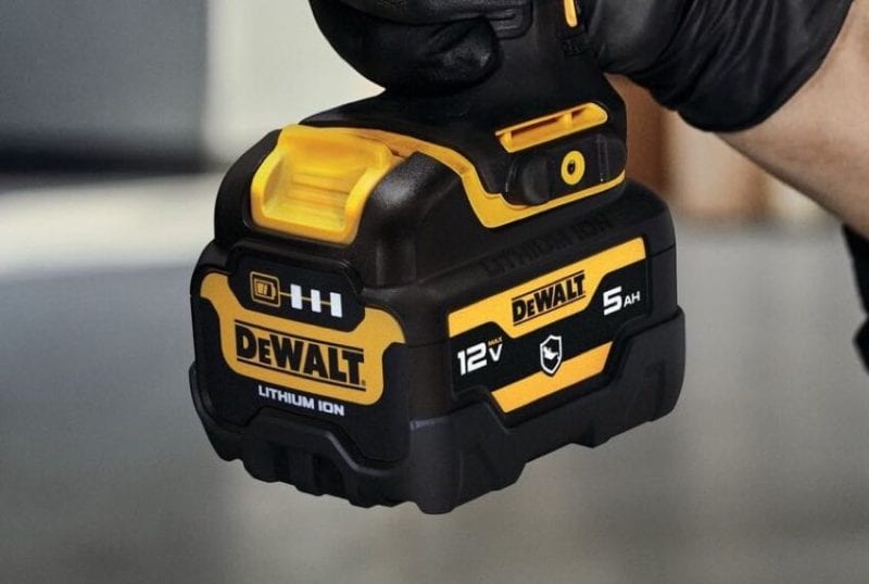 Dewalt Xtreme 12V oil-resistant battery