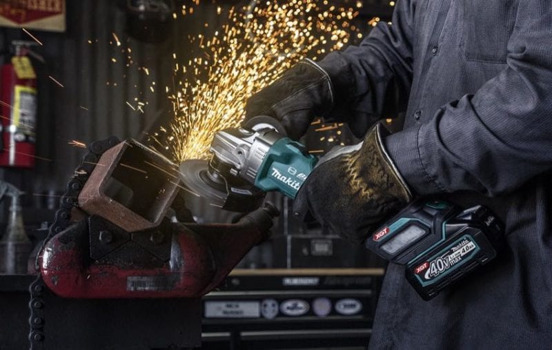 Makita XGT GAG04 40V grinder