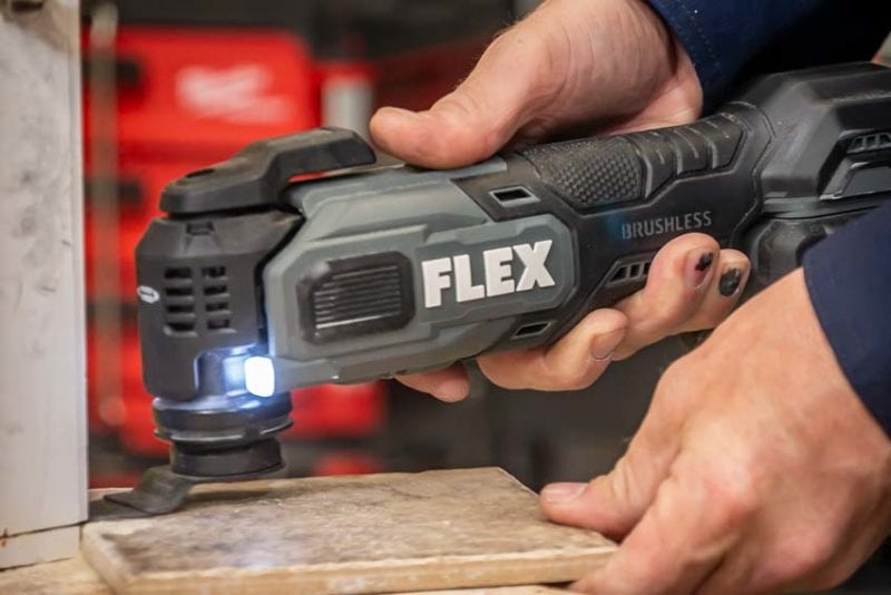 Flex 24V Oscillating Multi-Tool Cutting3