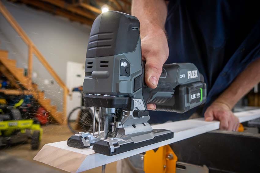 Flex Barrel Grip Jigsaw Feature