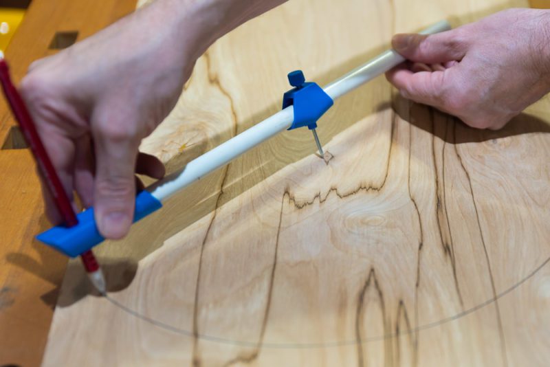 how to draw circles and curves in wood using a beam compass