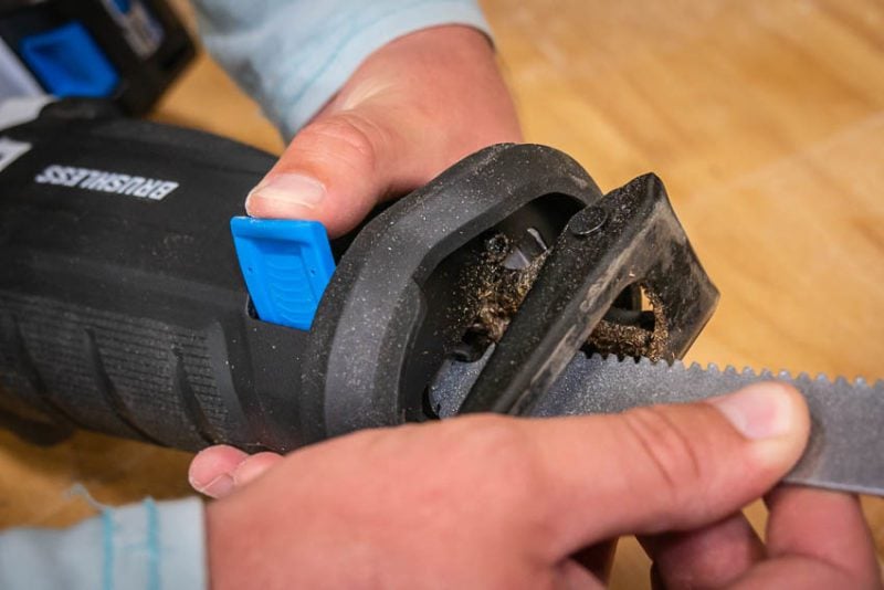 lever action saw blade release