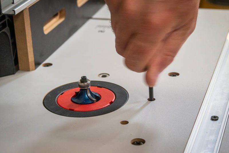 Skil Portable Benchtop Router Table SRT1039 Top Adjust