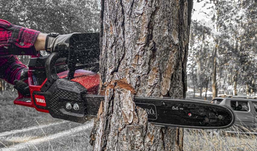 Toro 60V Cordless Chainsaw Review