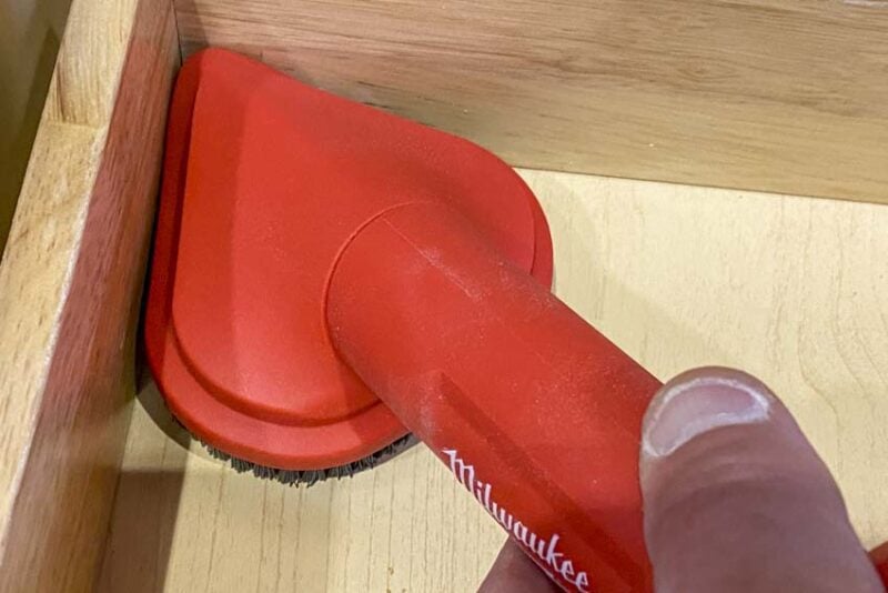 Milwaukee Air-Tip Vacuum Accessories Rotating Corner Brush Tool 49-90-2021