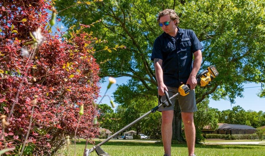 DeWalt 60V Battery-Powered 17-Inch String Trimmer Review