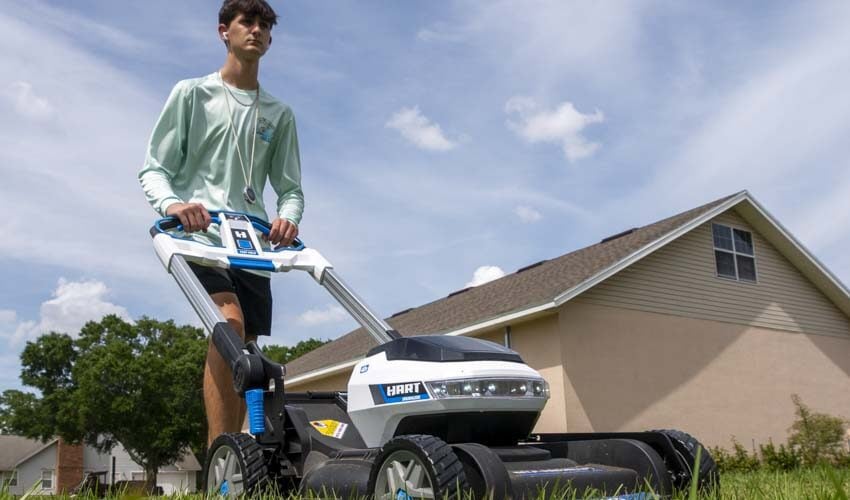 HART 40V 21-Inch Self-Propelled Lawn Mower