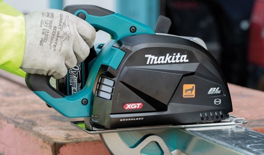 Makita 40V Max XGT 7-1/4-Inch Metal Cutting Circular Saw