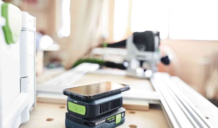 Festool Bluetooth wireless phone charger