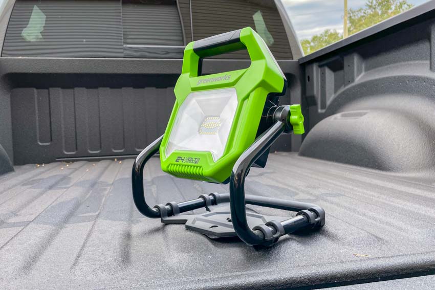 Greenworks 24V Hybrid LED Work Light Review