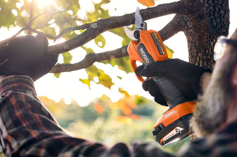 Ridgid 18V Battery-Powered Outdoor Power Equipment Garden Pruner