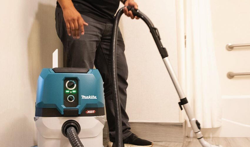 Makita GCV03 40V Max XGT Wet Dry Vacuum