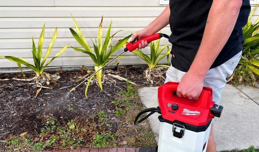 Milwaukee M12 Handheld Sprayer Review